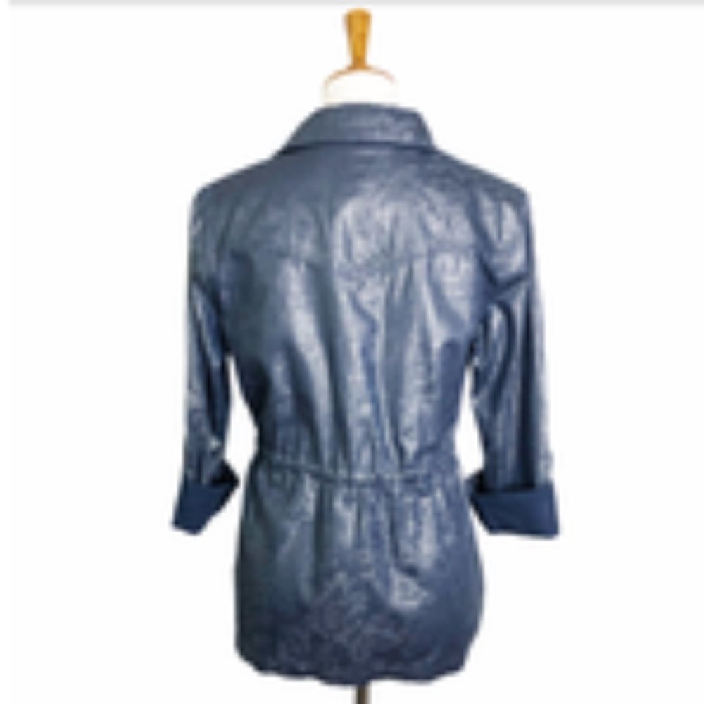 CHICO's Anorak Utility Metallic Blue Chambray Jacket Women's Size 1 (8/1… - Picture 3 of 16